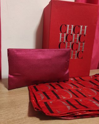 Bolso de mano fucsia . Carolina Herrera 
