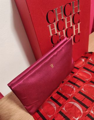 Bolso de mano fucsia . Carolina Herrera 