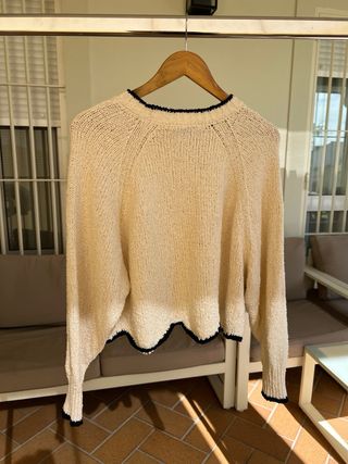 Jersey Zara crema con ribete negro