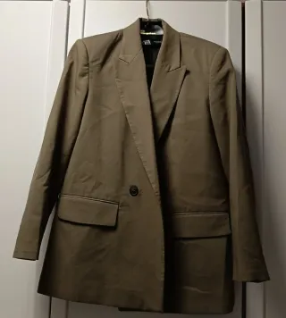 Chaqueta Zara Talla XS Verde Oliva
