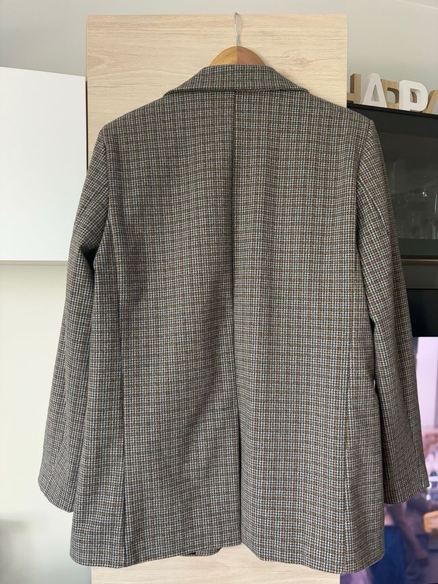 Americana cuadros marrón y gris