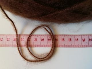 Ovillo lana marrón 50g 2 cabos