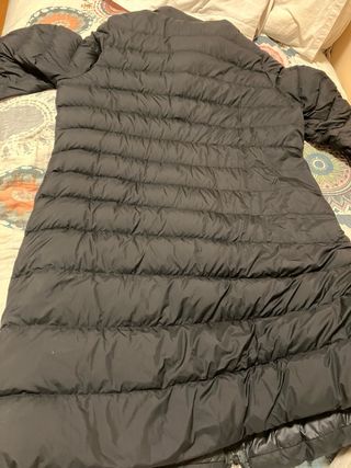 Uniqlo plumífero largo negro