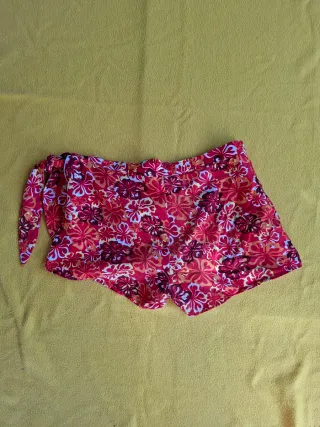 Falda pantalón corta estampada mujer