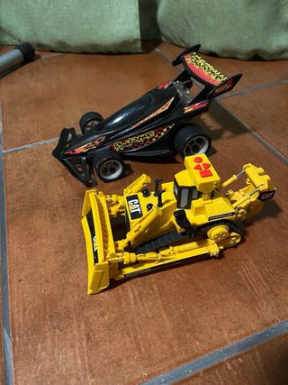 2 Carrinhos de Brincar: Carro Corrida e Bulldozer