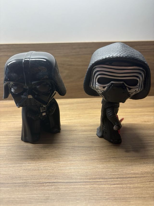 Funko Pop Darth Vader y Kylo Ren
