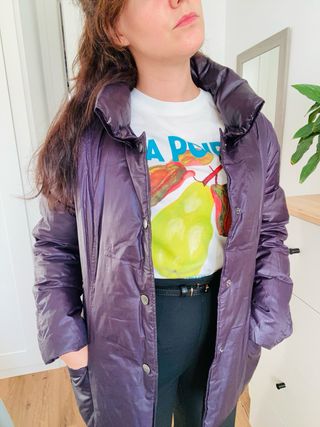 Abrigo plumífero morado talla 40