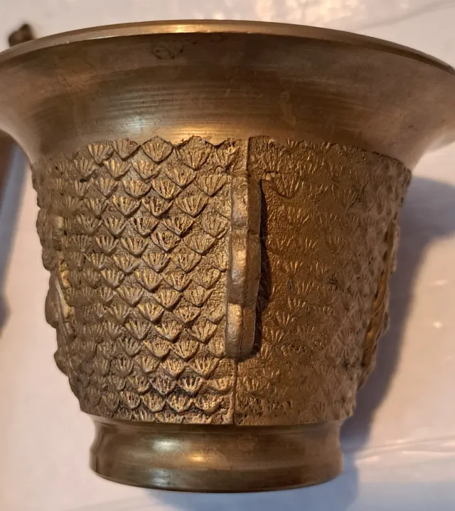 Mortero Vintage Dorado