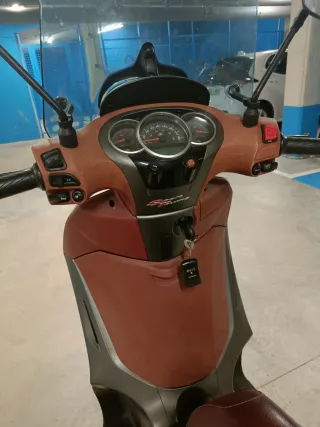 Piaggio Beberly Sport Touring 350 ABS