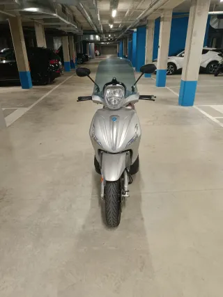 Piaggio Beberly Sport Touring 350 ABS