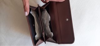 Cartera de piel Guy Laroche nueva