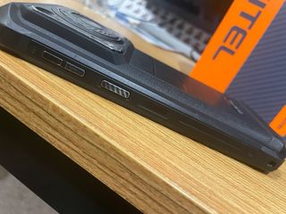 Móvil todoterreno(Oukitel wp36)