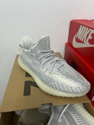 Adidas Yeezy Boost 350 V2 Gris. 44 y 45