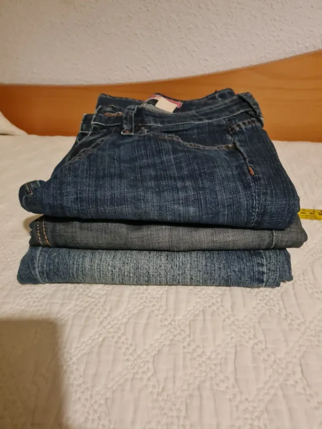 Lote 3 Pantalones Vaqueros Chica 10 euros cada uno