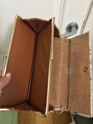 Bolso de mano efecto piel de serpiente