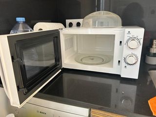 Microondas Orbegozo Blanco