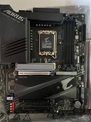 Placa Mãe AORUS Z790 ELITE DDR5 e WI-FI