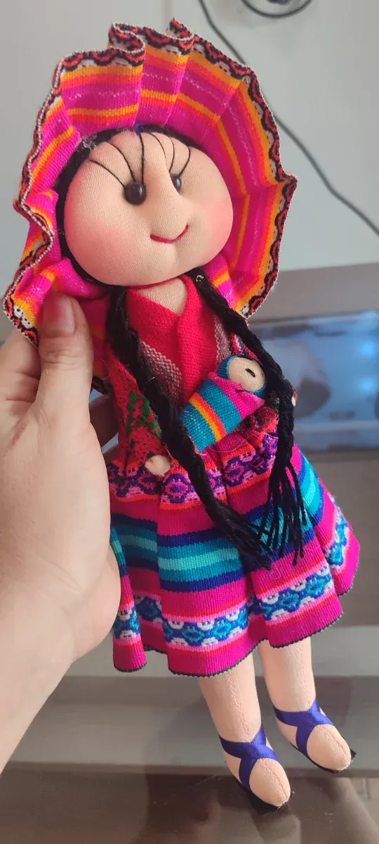 Muñeca artesanal con bebe ( Muñeca quitapenas )