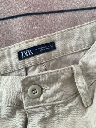 Pantalón cargo Zara beige