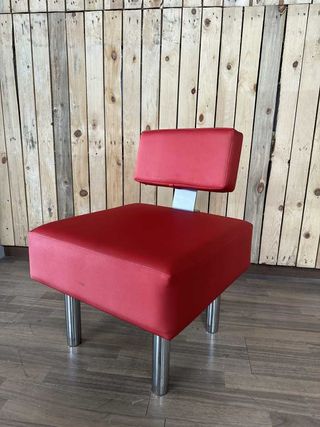 TABURETE LORA ROJO