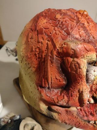 Careta Halloween Terror Roja y Amarilla