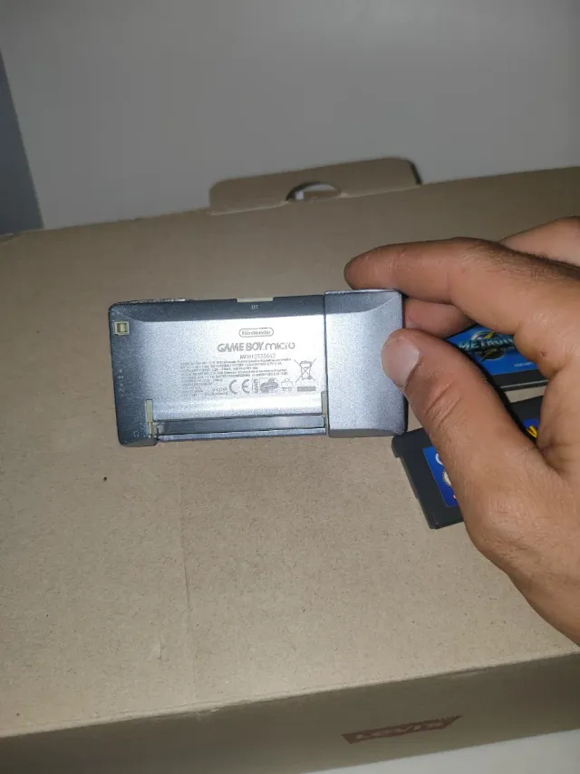 Nintendo Game Boy Micro Plata Con 3 Juegos