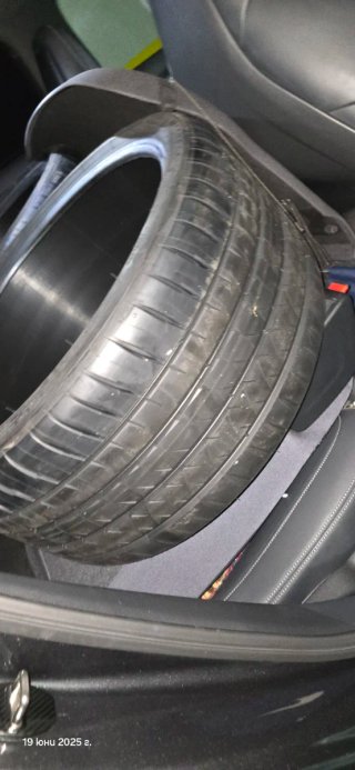 Neomaticos 255/ 30/ 19 Sport pilot 4 S. ZR