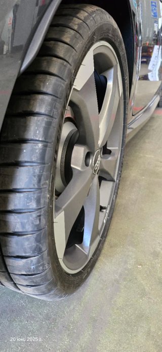 Neomaticos 255/ 30/ 19 Sport pilot 4 S. ZR