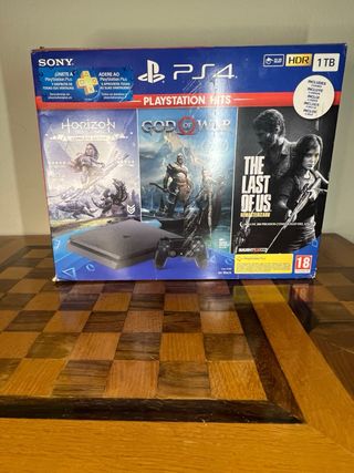 PS4 (PlayStation 4) | 1 TB | + Giochi |