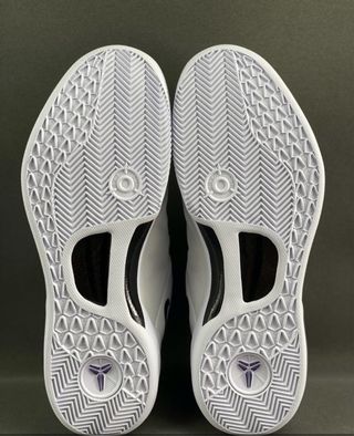 Nike Kobe 8 Morado Blanco Talla 42