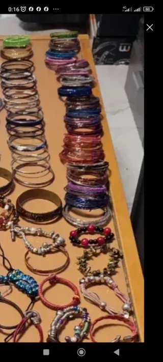 Espero oferta  Lote de pulseras mujer