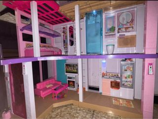 Casa Barbie Dreamhouse 2021 Día y Noche