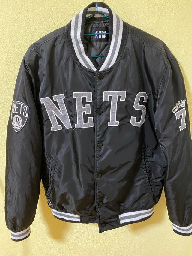 Chaqueta Universitaria NBA Nets Negra
