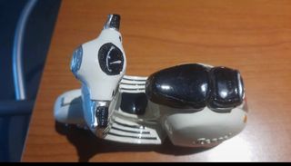 Salvadanaio Vespa Bianco 10x5 cm