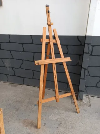 Caballete de Pintura de Madera