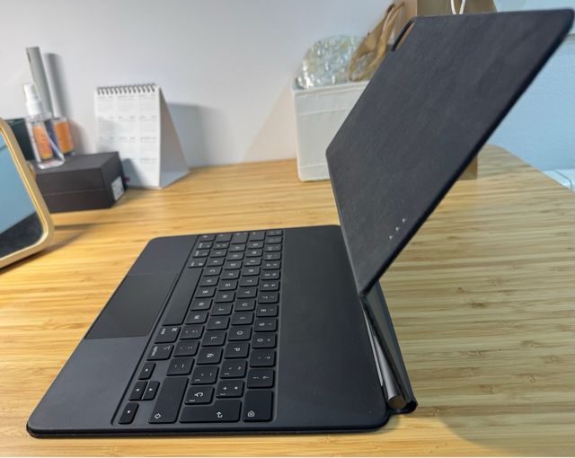 Magic Keyboard iPad Pro 12.9 6ª Gen