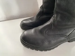 Stivali vintage in pelle nera