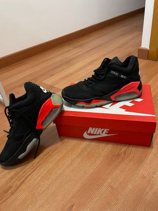 Zapatillas Nike Point Lane Negras Rojas