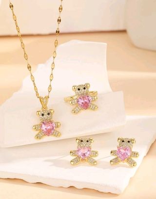 Conjunto Joyas oso corazón. CON ETIQUETA