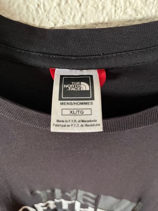 Camiseta The North Face Negra