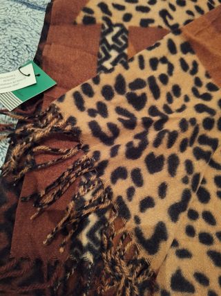 Preciosa pasmina amplia calentita