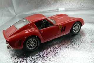 Miniatura Ferrari 250 GTO 1962 Escala 1:18