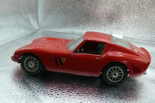 Miniatura Ferrari 250 GTO 1962 Escala 1:18