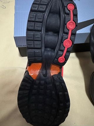 Zapatillas Nike Air Max DN Talla 43 Rojas/Naranjas