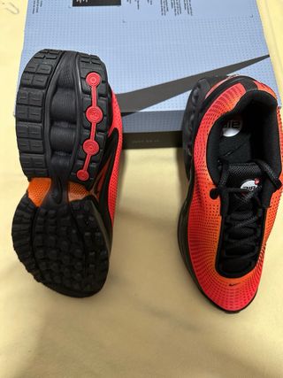 Zapatillas Nike Air Max DN Talla 43 Rojas/Naranjas