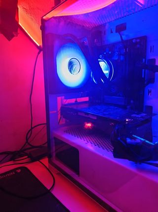PC Gaming Ryzen 5 5600GT RX 570 OC asus 8GB 16GB R