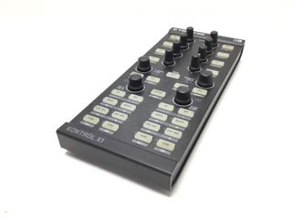 mesa mezclas native instruments traktor kontrol x1