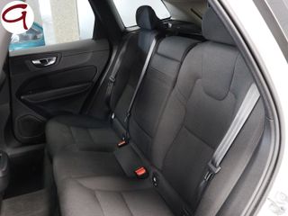 Volvo XC60 B4 D Momentum Pro Auto 145 kW (197 CV)