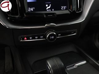 Volvo XC60 B4 D Momentum Pro Auto 145 kW (197 CV)