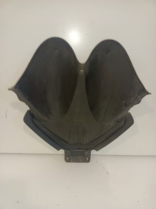 Bajo cupula Aprilia Arrecife 125 de 2003